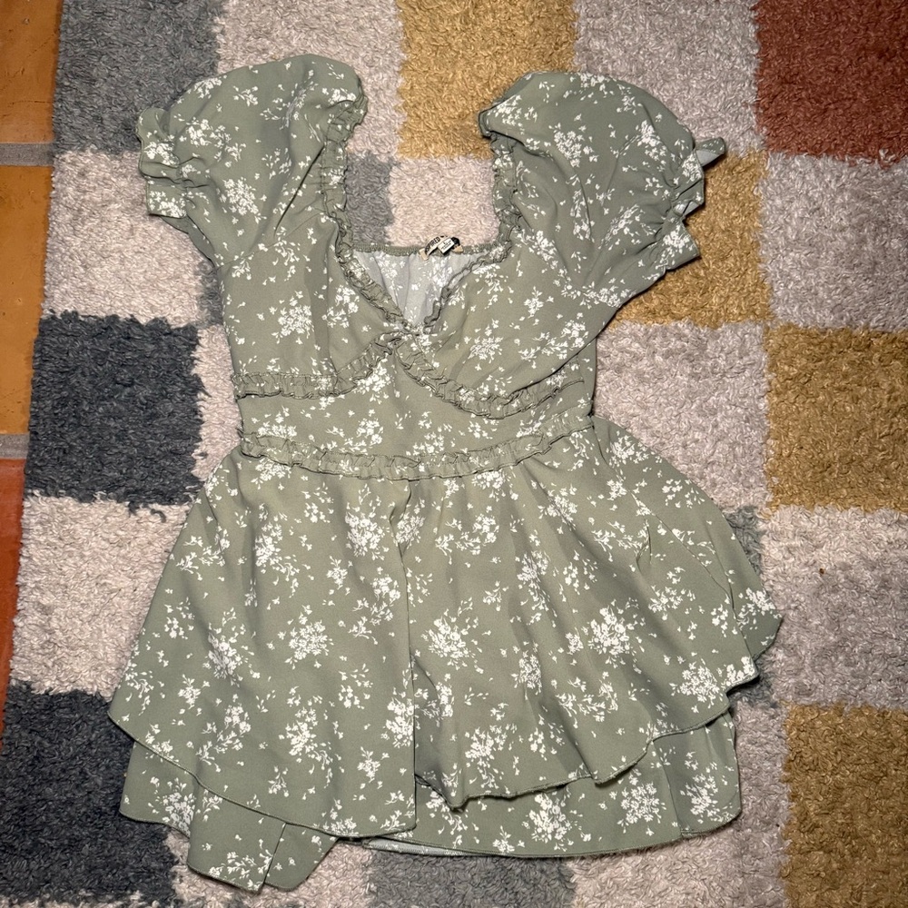 Green Floral Puff Sleeve Romper